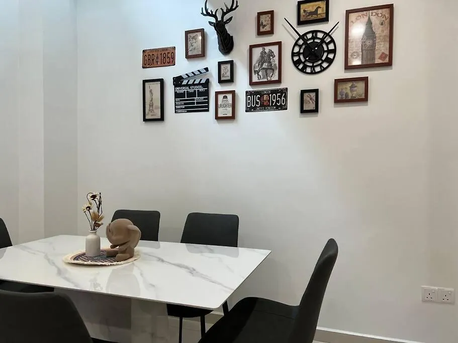 Вилла New, 5Mintojonkerstreet ! Town Area , Arcade, Melaka 4Br 10Pax 0*, Малакка