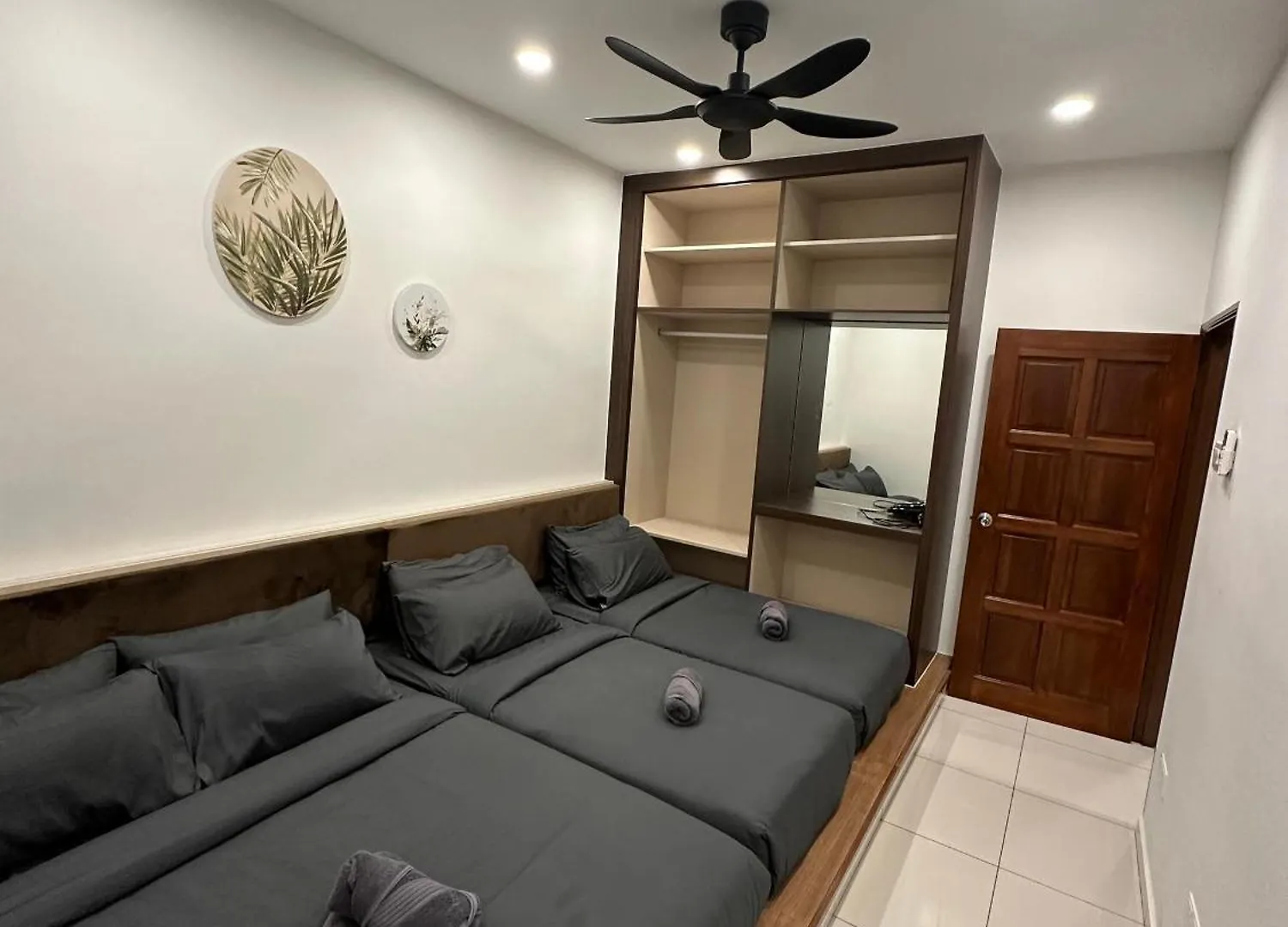Вилла New, 5Mintojonkerstreet ! Town Area , Arcade, Melaka 4Br 10Pax Дом отдыха